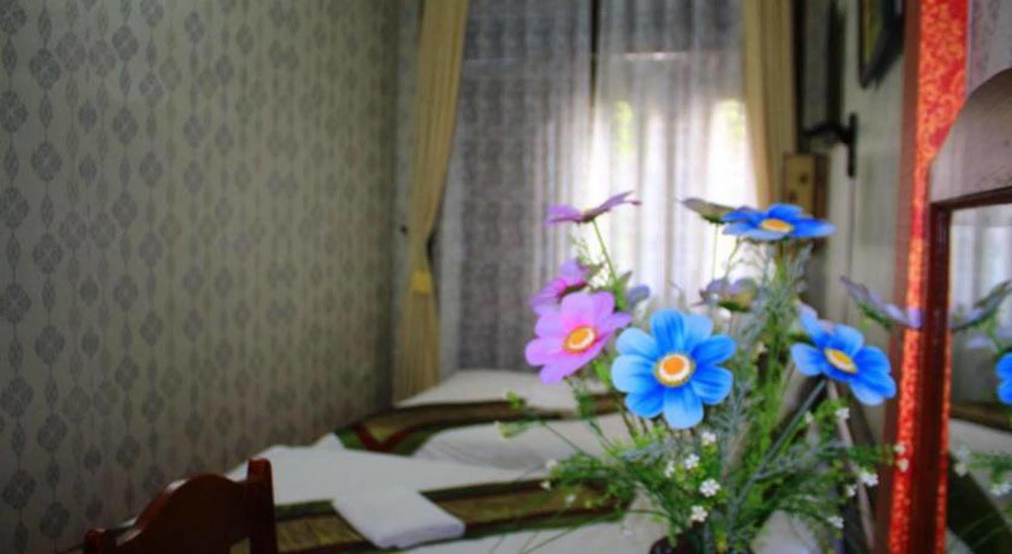 Hoan Kiem Lake Hotel Hanoï Extérieur photo